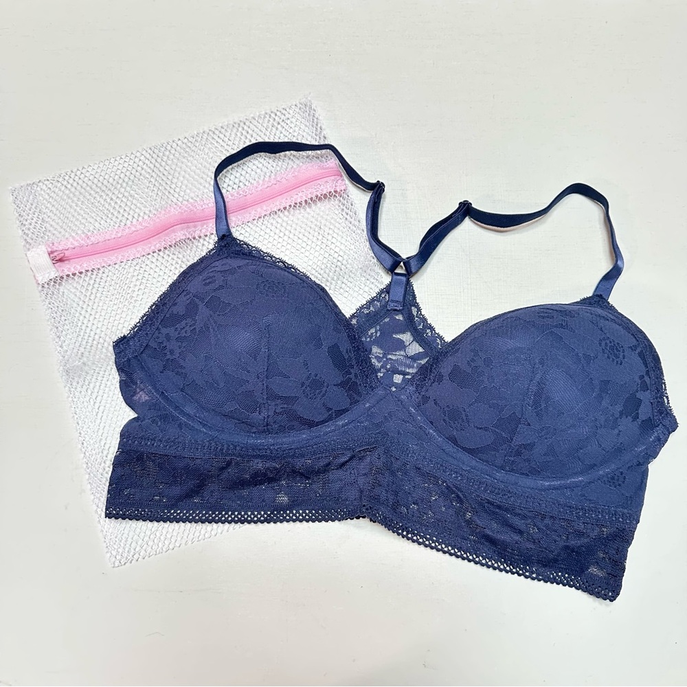 💙NEW!💙 Navy Blue Victoria’s Secret Bralette with Laundry Bag Included